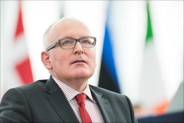 Frans Timmermans : en 2017, reprenons notre futur en main ! 