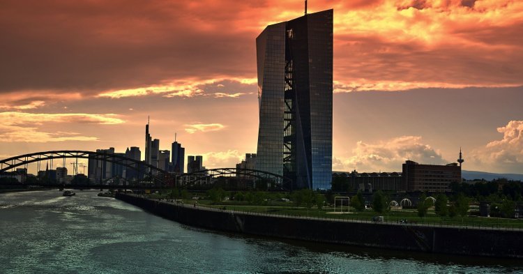  Face à la pandémie, la BCE décide d'agir