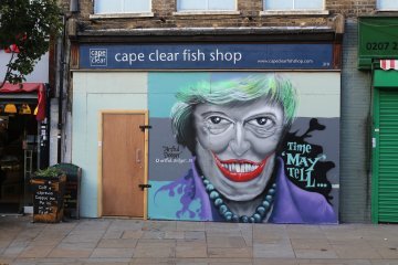 Le tournant xénophobe de Theresa May 