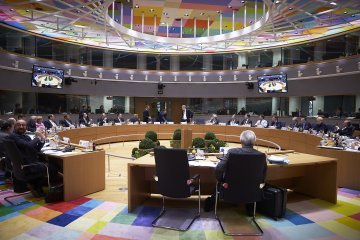 Le Courrier d'Europe : Le nouveau rapport du GIEC et l'interdiction des véhicules thermiques dans l'UE