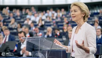 « Commençons à travailler » : La nouvelle Commission européenne a été investie