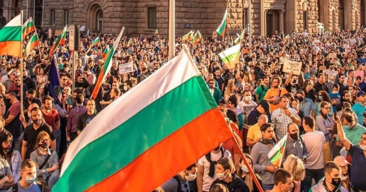 The Forgotten Crisis: Bulgaria's Struggle for Democracy
