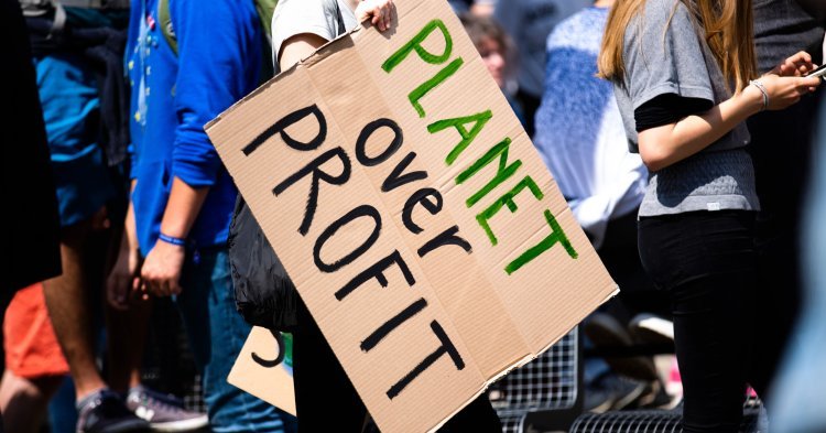 Wie hängen Klimakrise und Kolonialismus zusammen?