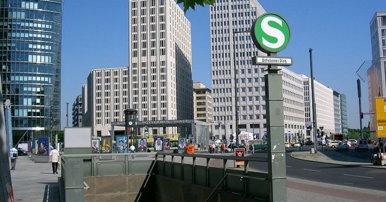 Berlin, le mur infranchissable (1/2)
