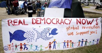 Renforcer la démocratie, au moyen d'une assemblée parlementaire mondiale 
