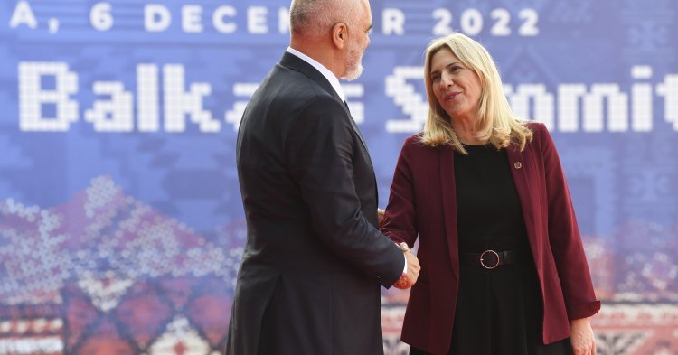 La Bosnie-Herzégovine candidate à l'UE : un statut qui interroge