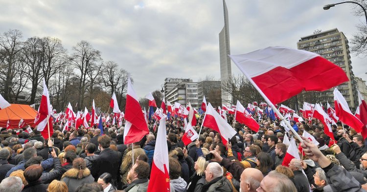 Rencontre avec KOD, rempart de la démocratie polonaise