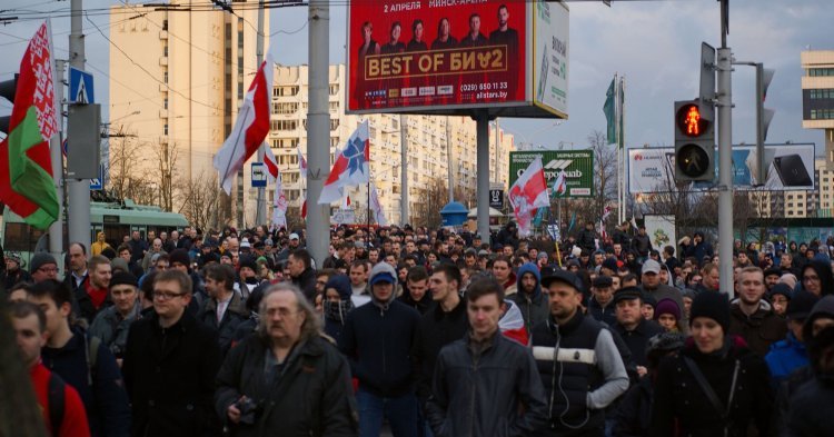 Hundreds of protesters in Belarus under arrest