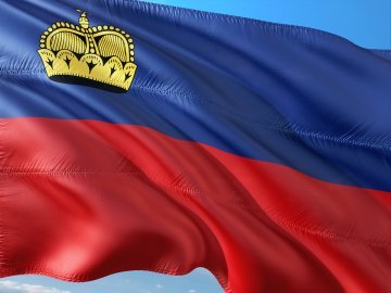 “An Alpenhöh'n” : histoire du drapeau du Liechtenstein