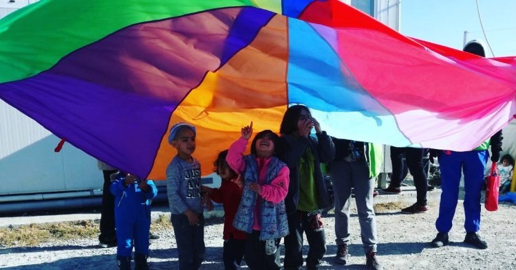 Essere Migranti ai confini dell'Europa. La Luna di Vasilika ci racconta i campi profughi di Salonicco