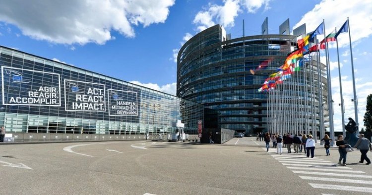 Européennes de 2014 : « il y aura un débat télévisé à l'américaine »