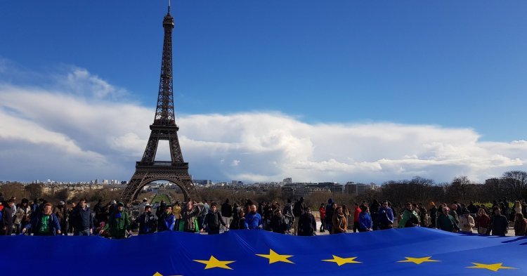 JEF-France outs 40 square-metre EU flag at Eiffel Tower in election campaign launch