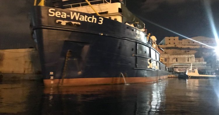 Carton rouge au gouvernement italien pour l'arrestation de Carola Rackete, capitaine du Sea-Watch 3