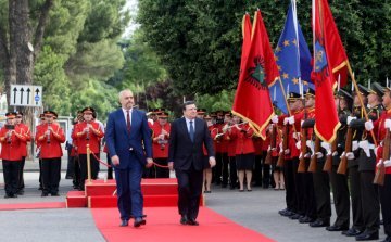 Und ewig lockt Europa: Albanien auf dem Weg zum EU-Beitritt 