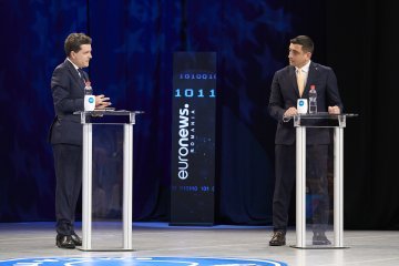 Comment les Roumains ont échappé à deux reprises à un président d'extrême-droite