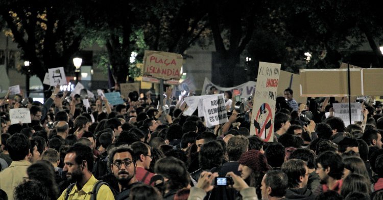 Du mouvement des indignés à Podemos