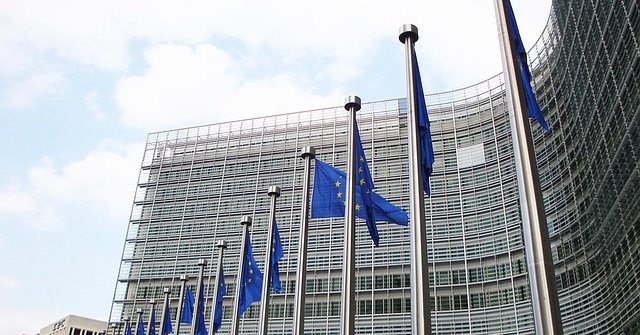 Sulla scelta del Presidente della Commissione si gioca l'evoluzione della forma di governo dell'UE