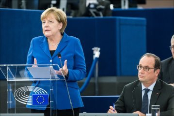 Die europäische Perspektive: Merkel und Hollande vor dem Europäischen Parlament