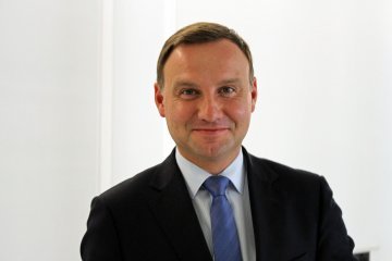Polish Parliamentary Elections : split on the Euro