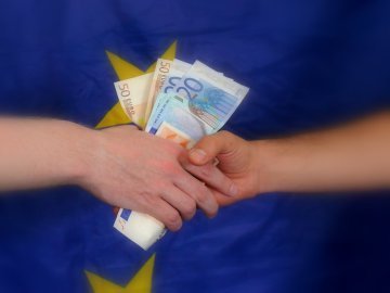 Turning Off the EU Tap : a Chance for Bulgaria to Fight Corruption