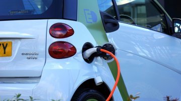 Fin des moteurs thermiques en 2035 : l'Allemagne freine des 4 fers