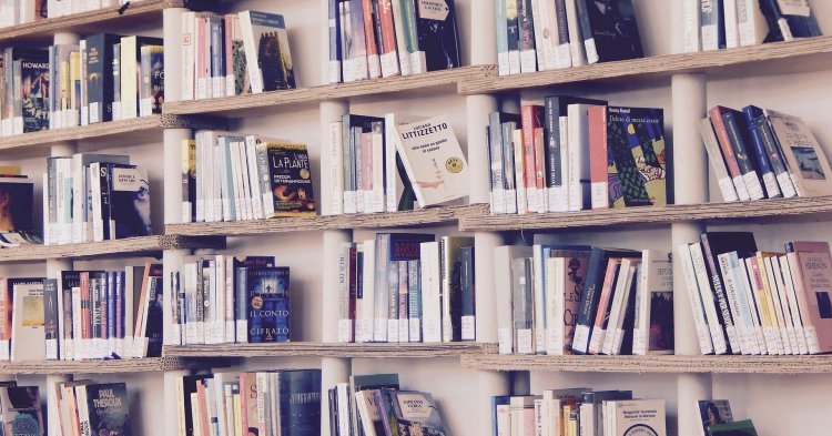 I libri sono ricchi di conoscenza, ma sempre meno persone sono interessate a cercarla