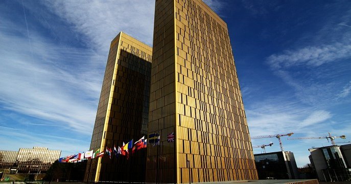 Vingt-sept juges sauvent l'Europe