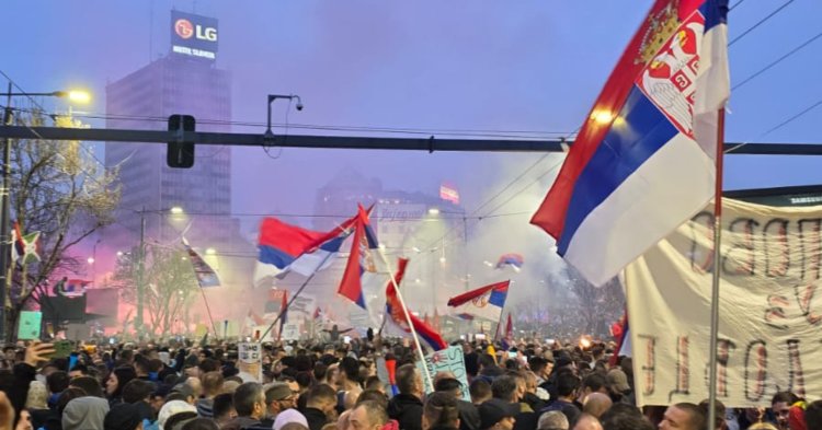 Serbie : une nation se lève 