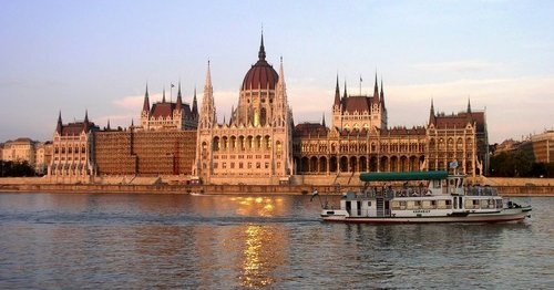 Hungary: A test case for the European Union