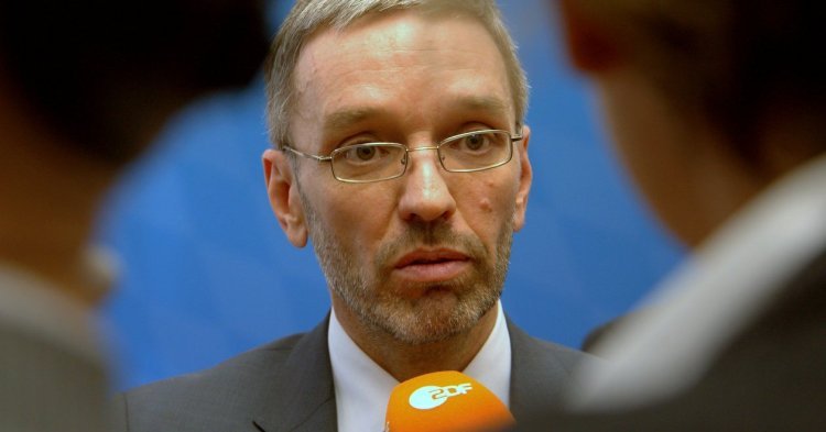 Liebesgrüße aus Moskau: Wie Verbindungen der FPÖ zu Russland Europas Sicherheit bedrohen