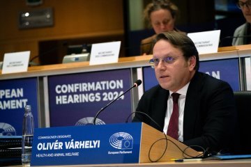Qui est Oliver Varhelyi, le candidat qui a failli faire valser la nouvelle Commission européenne ? 