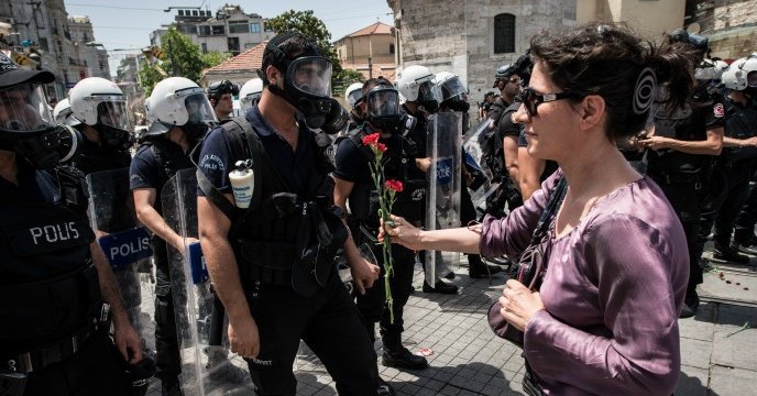 La JEF-Europe condamne le recours excessif à la force envers les manifestants pacifiques de Turquie