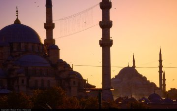 Turkey – Istanbul mourns its dead, Erdogan tightens the screw