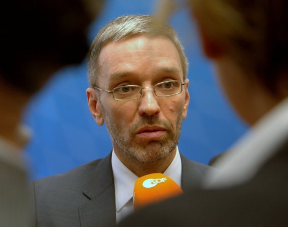 Liebesgrüße aus Moskau: Wie Verbindungen der FPÖ zu Russland Europas Sicherheit bedrohen