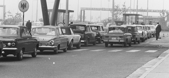 Freie fahrt für Europas Bürger*innen: Der Schengen-Raum kurz erklärt