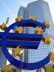EU-Arbeitslosenversicherung: Damit die Eurozone zum Stehaufmännchen wird