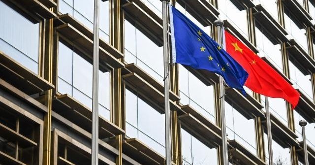 Emmanuel MACRON et l'autonomie stratégique européenne : entre cohérence et maladresse