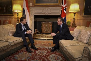Cameron's Negotiations : Lines in the sand and smokescreens