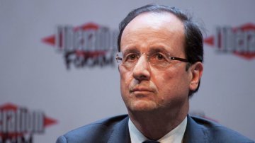 Carton rouge à François Hollande qui « ne croit pas aux États-Unis d'Europe »