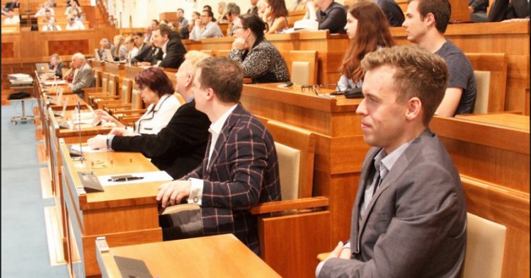 Europäische Identität: Vielfalt in einer Form von Einheit